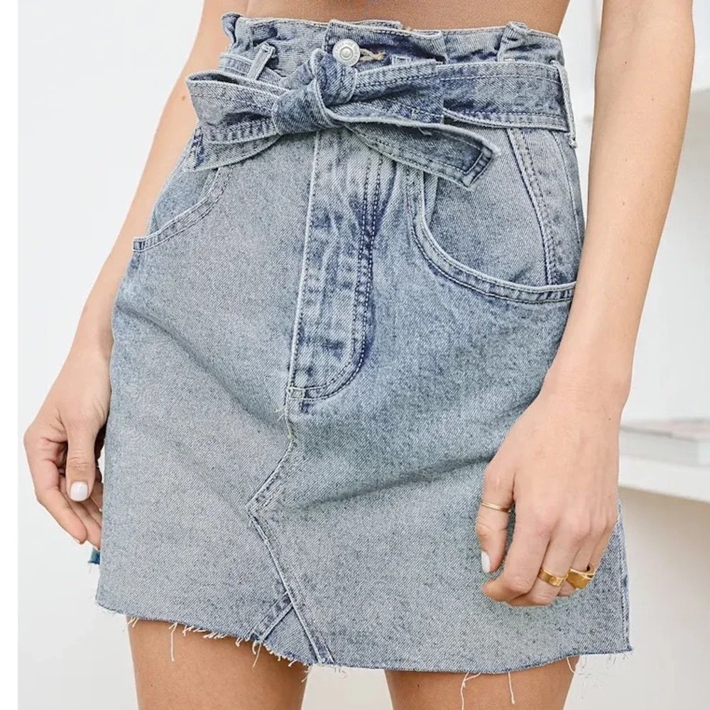 We‎ The Free East of Eden Paperbag Denim Mini Skirt Blue Raw Hem Women's 25 Boho